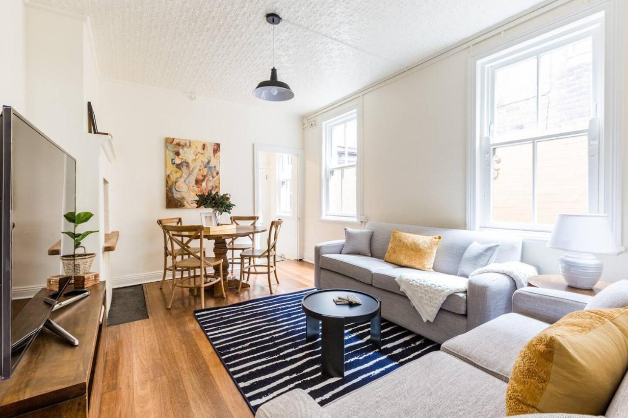 'two Of A Kind' Heritage With Harbour Views *