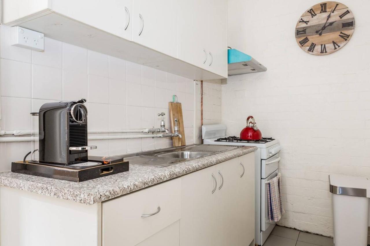 'two Of A Kind' Heritage With Harbour Views * Sydney