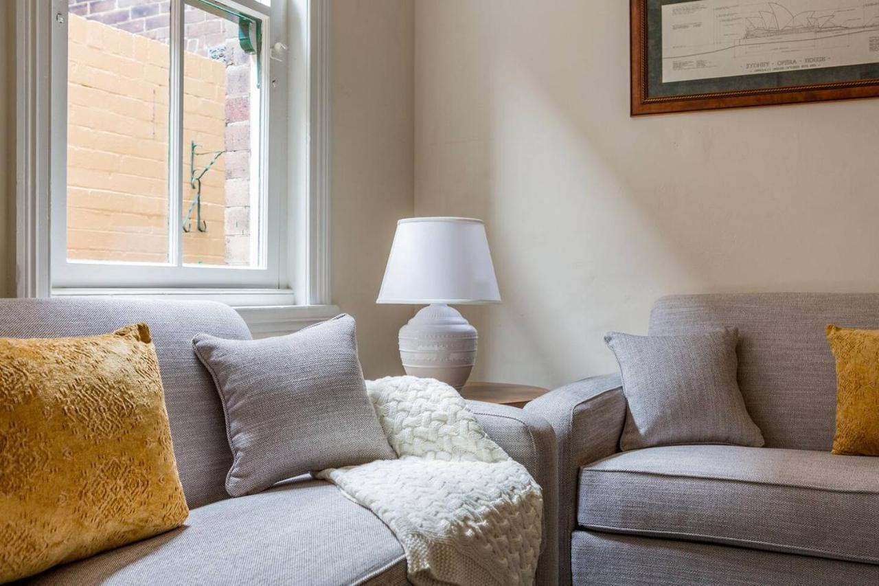 'two Of A Kind' Heritage With Harbour Views * Sydney